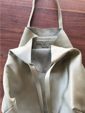 Madewell Leather Tote Bag in Light Olive/Sage